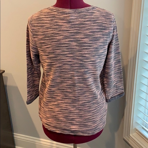 Rose and gray 3/4 Sleeve sweater - Picture 2 of 6